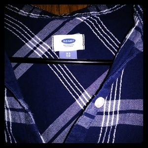 Old navy shirt